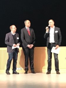 Sebastian Carp, Udo Schnieders und Arne Peper eröffneten den zweiten Tag der faith+funds 2017.