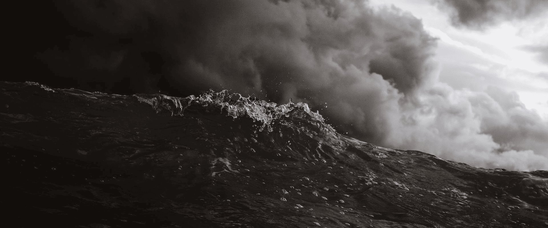 storm waves 